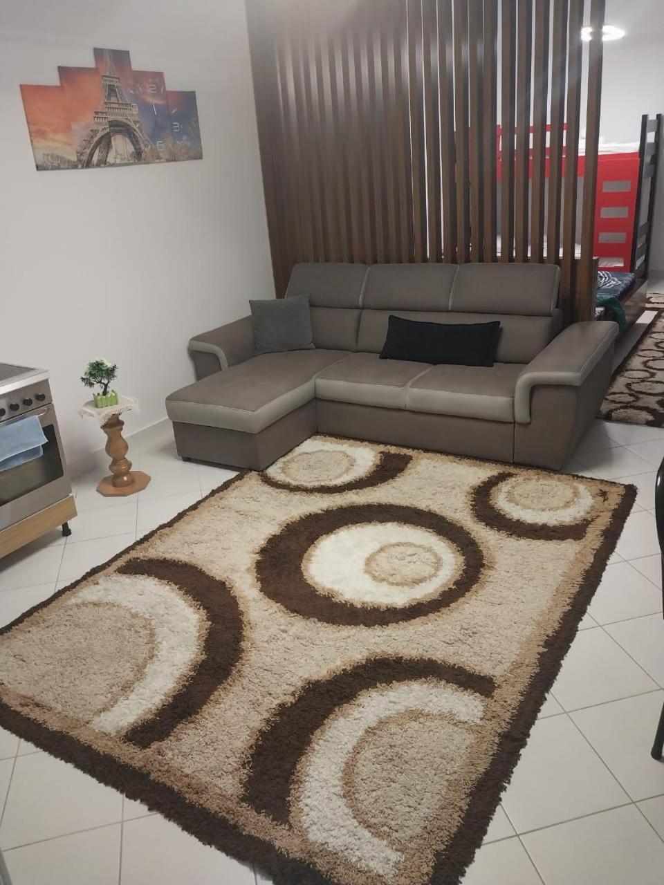 Appartement By The *